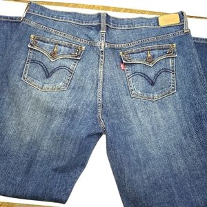 Levi's woman's 515 boot cut jean size 16